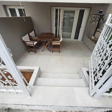 New Apartment ,50M From The Sea At Nea Irakleia. Exterior photo